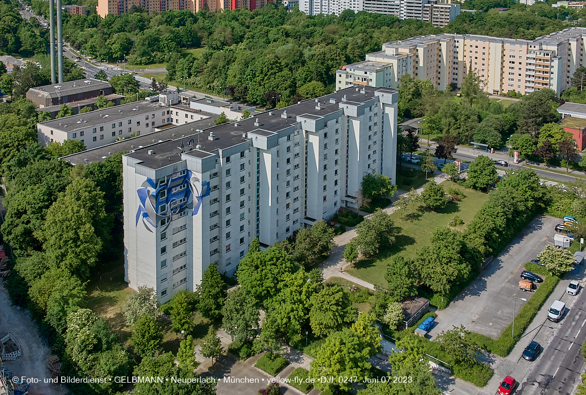 07.06.2023 - Graffiti aus der Luft und Ebene am Karl-Marx-Ring in Neuperlach